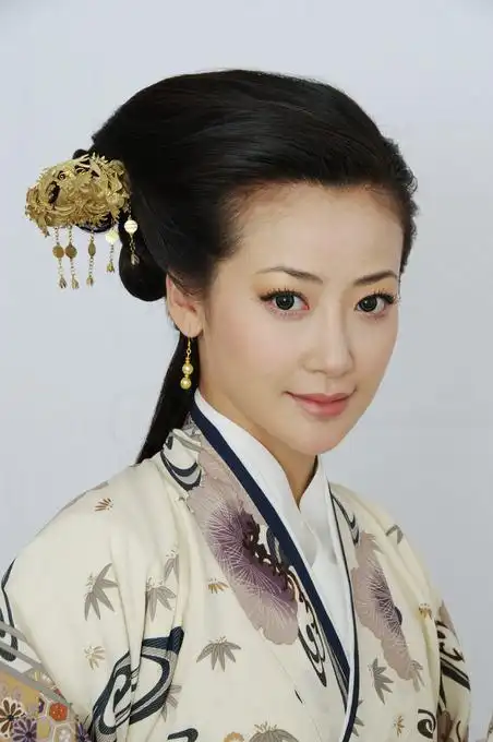 图:电视版《神话》陈紫函饰演吕雉 18