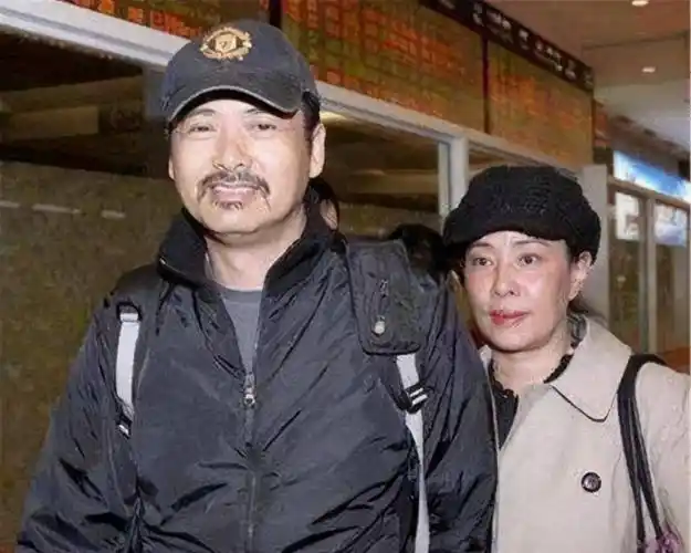 普通且没有生孩子的她,为何被"发哥"宠爱有加_陈玉莲_周润发_陈荟莲