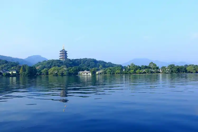 西湖雷峰塔 - 蕙心灡 - 图虫