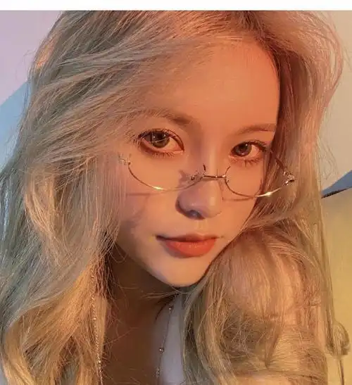 喜圣多新品朋克眼镜网红下半框眼镜框女日系二次元御姐软妹装饰无边框