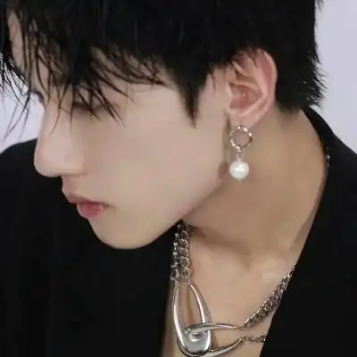 帅哥真人头像高清照男生