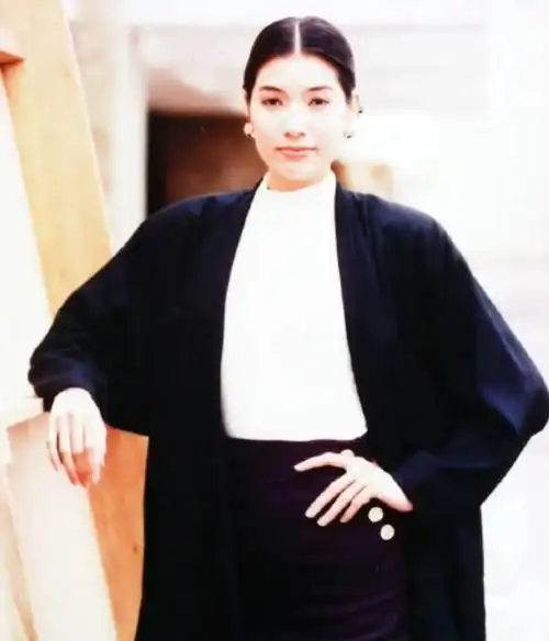 "常威"邹兆龙老婆是"最上镜小姐""十大名模"高妹～翁慧德