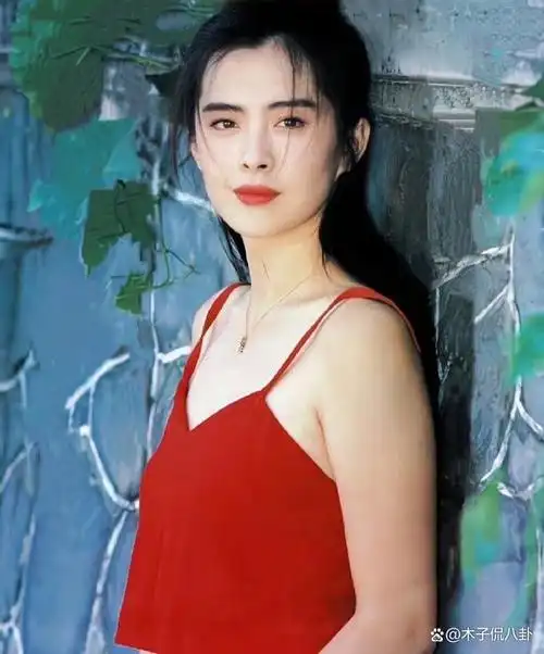 王祖贤香港电影界的"四大名旦"之一,完美结合了经典和现代之美