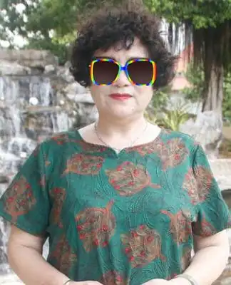 中老年妈妈适合什么烫发造型?