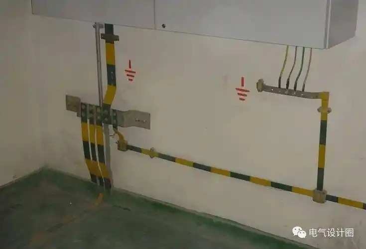 扁铁的连接方式 ●▼● 楼房基础的底板钢筋与接地体连接 ●▼● 配电