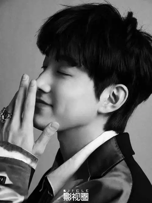 范世錡:从新启程 new start|范世琦|徐正|姐弟恋|衬衫|new_网易订阅