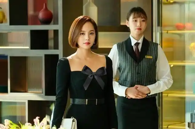 韩剧《顶楼》:下一集更加精彩,19禁剧情引关注|金顺玉|朱丹泰|洛根