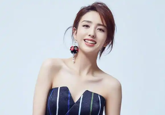 佟丽娅-佟丽娅个人资料及图片佟丽娅简介年龄身高八卦-小薇女性时尚