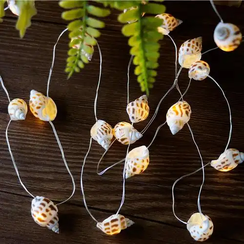 节日贝壳灯串用于家庭圣诞树装饰