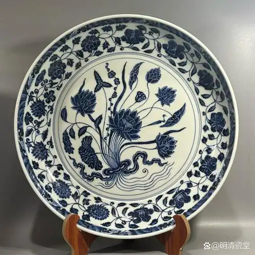 明代永乐青花一束莲花大盘,口径43,高8#明清官窑瓷器# #古董古玩真品
