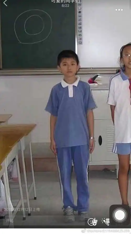 从小帅到大!蔡徐坤上学旧照合集,粉丝:为什么我没有这种同学