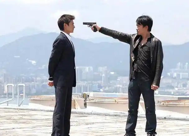 墨客荐影——《无间道》_黑帮_梁朝伟_刘德华