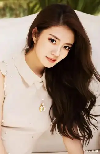 今日图集分享:安以轩