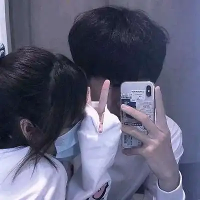 2021最火爆微信真人情头不露脸头像