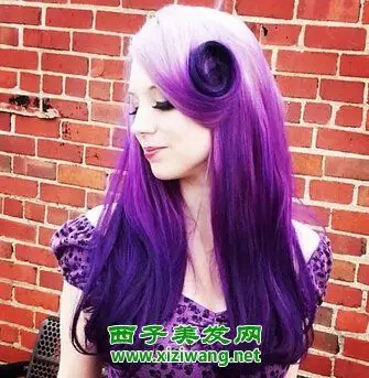 紫色渐变色头发图片尽显漫画美女气息