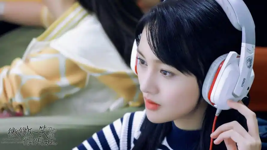 郑爽微微一笑很倾城剧照图片桌面壁纸