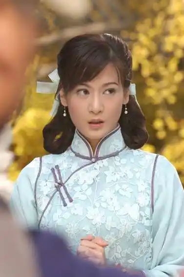 京华烟云里莫愁穿这件衣服是哪集?