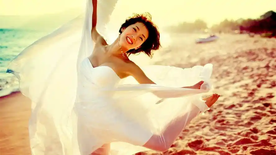 李念一组唯美壁纸图网友十足女神范