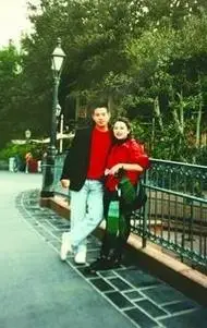 组图:曝李连杰前妻黄秋燕出身名门 二婚嫁餐馆老板