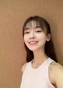 吴谨言图片 吴谨言唯美俏皮自拍照图片