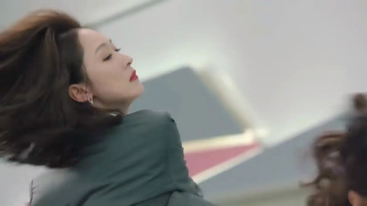 《妻子的新世界》梁媛霸气离职,手撕绿茶时悦,是剧情到目前为止最为