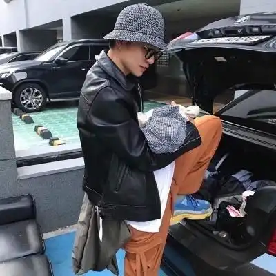 66张男潮头像ins高级质感图片_男生头像_头像屋