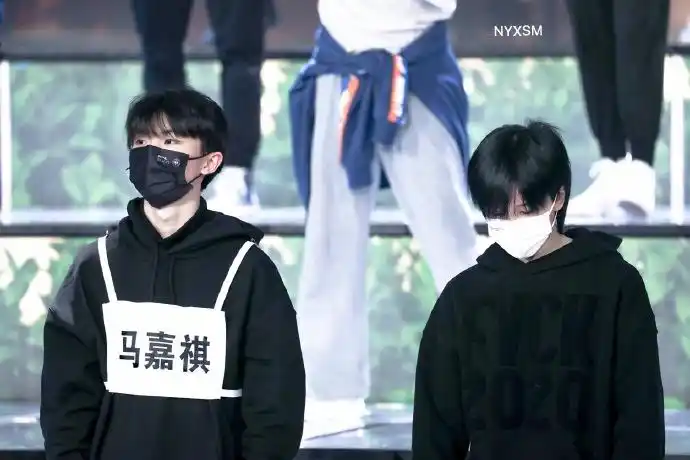 马嘉祺陆柯燃同框