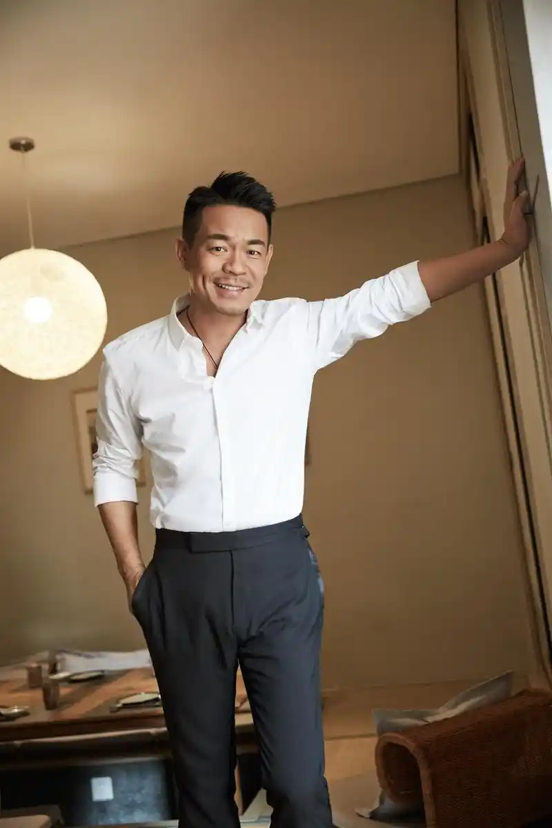 唱红《中华民谣》的孙浩,因《扫黑风暴》第一次被骂丨人物