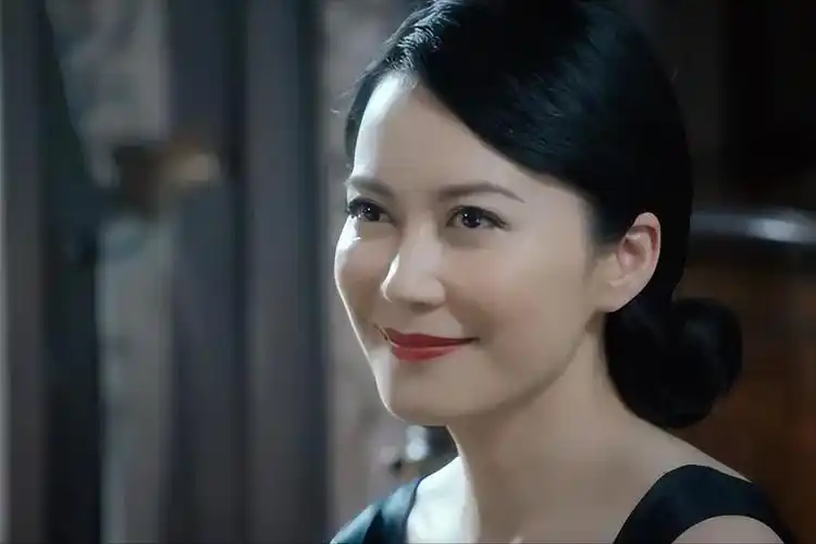 俞飞鸿个人简历介绍(51岁的俞飞鸿为什么至今未婚)-男女老小网