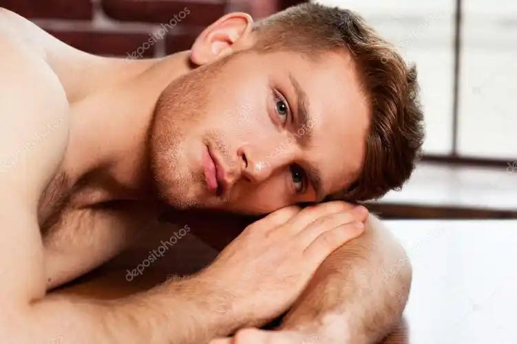 名称:光膀子的男人