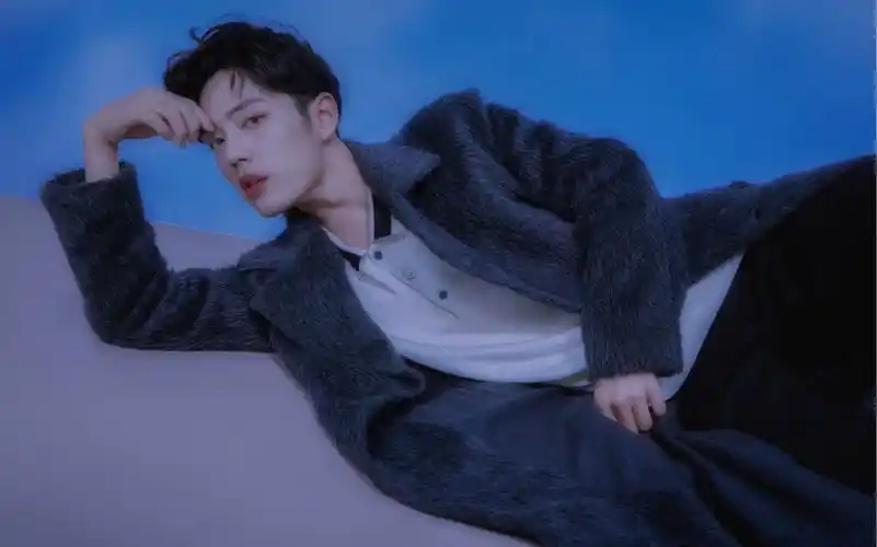 肖战:娱乐圈绝世腰精名不虚传!这扭的带劲啊!_哔哩哔哩_bilibili