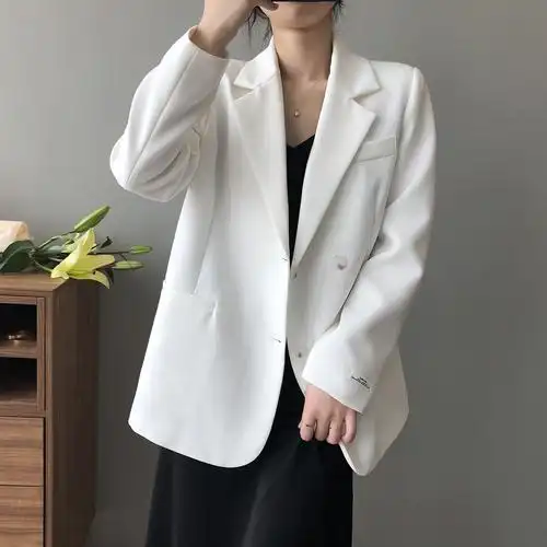 白色小西西装外套2021春季新款韩版英伦风宽松西装