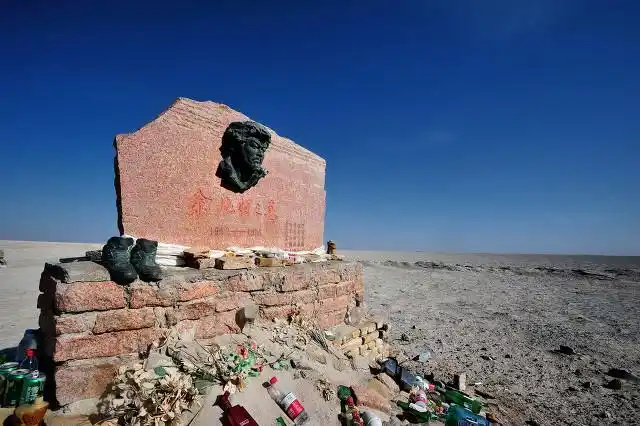 干涸的罗布泊又重新拥有近200平方公里的水域面积,这些水是从哪里来的