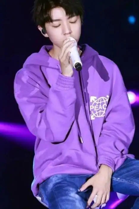 tfboys珊珊家王俊凯生日会同款衣服oversize宽松休闲连帽紫色卫衣