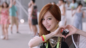 美女美丽漂亮长头发gif动图_动态图_表情包下载_soogif