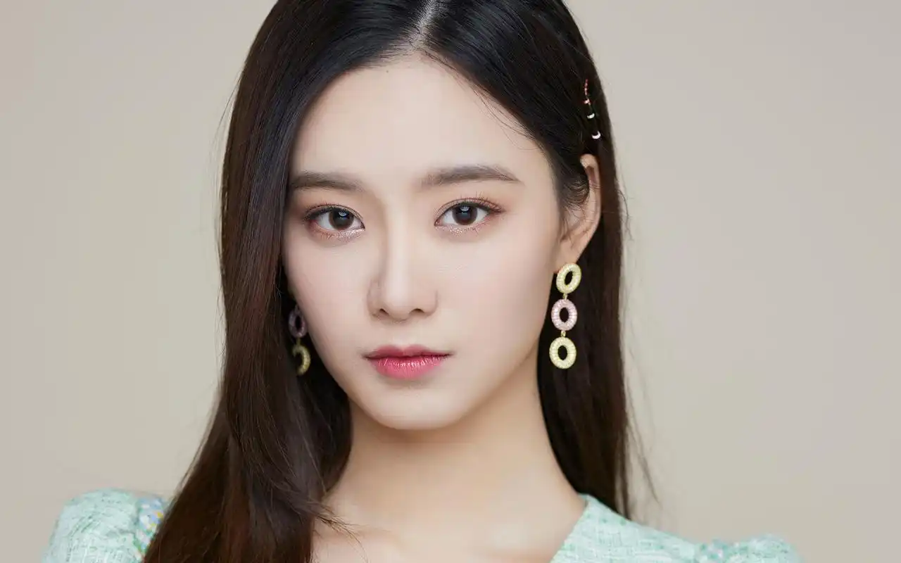 徐艺洋夏日清新高清桌面壁纸_大陆明星_壁纸下载_美桌网