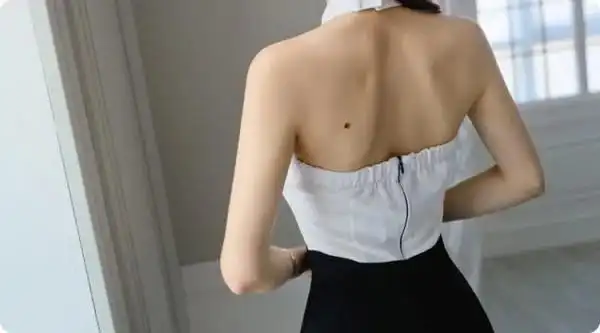 人背痣穷一生是指哪里位置多 人背上有痣好吗(人后背痣的位置与命运