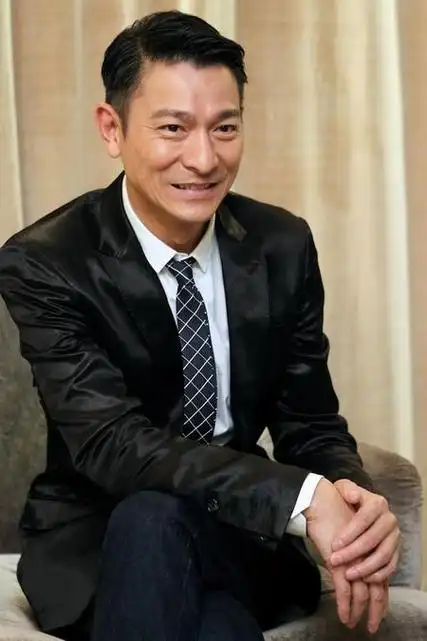 刘德华经典发型图片大全 帅气男星刘德华永不过时(2)_布阁拉