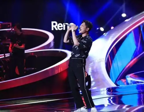 人物专访中国好声音学员罗煜斌