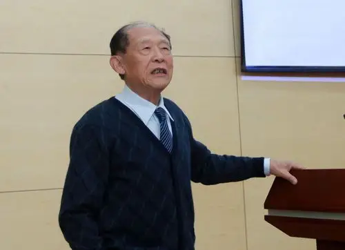 陈国良院士为我校教师作授业之法专题讲座