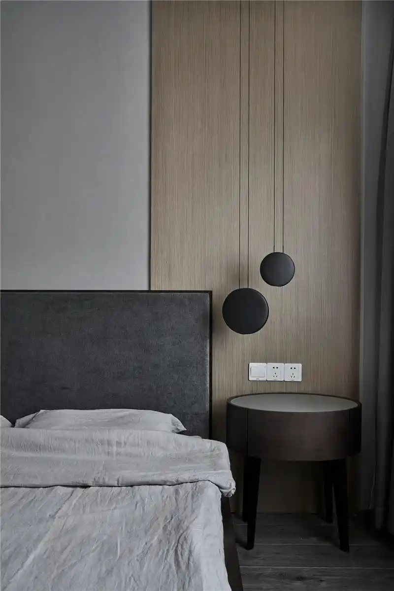 现代两居床头背景墙装修效果图