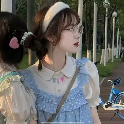 真人闺蜜女头/好朋友是不会在彼此身上找优越感的._女生头像_我要个性