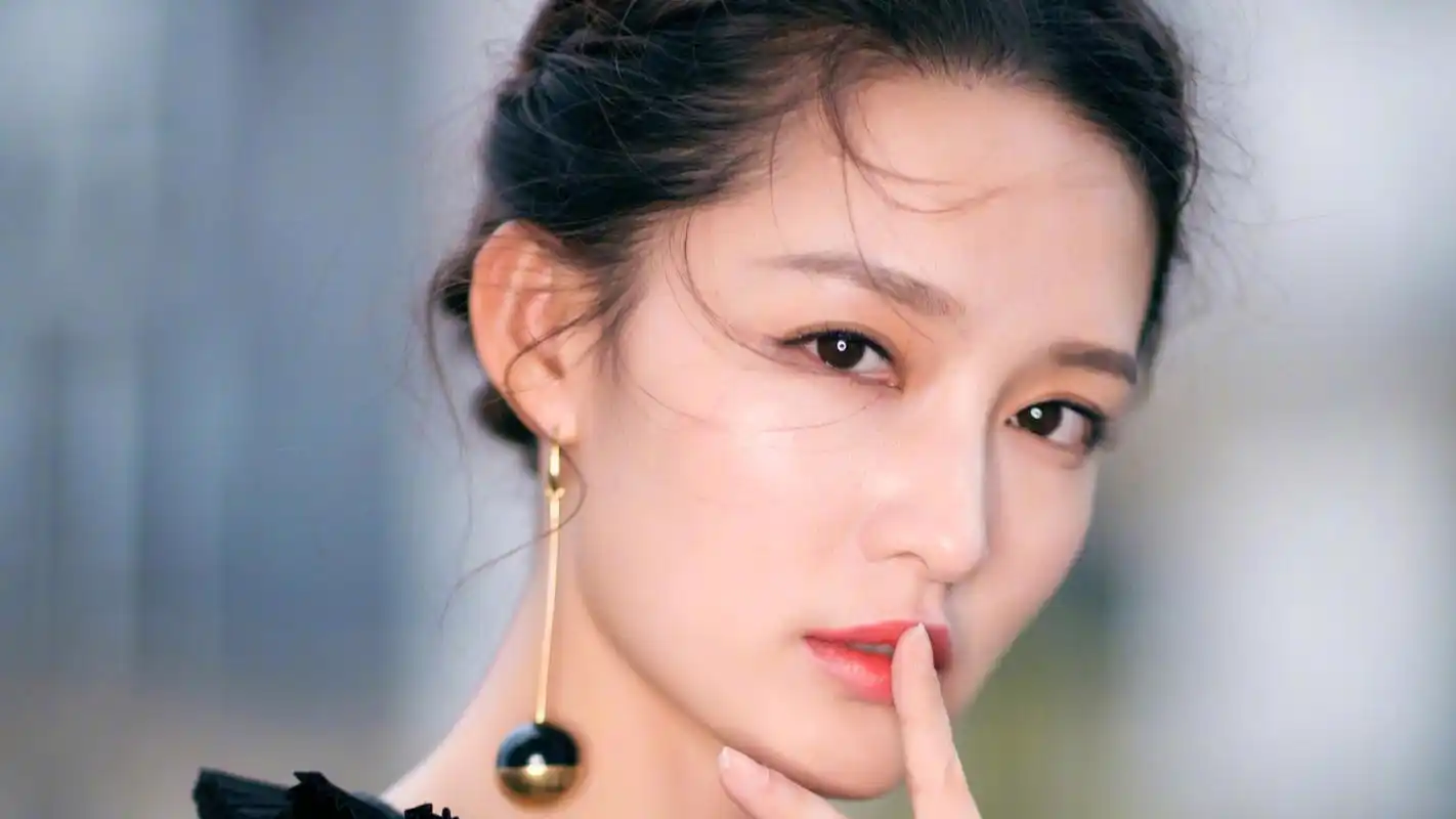 美女明星李沁写真高清桌面壁纸高清大图预览1920x1080_大陆明星下载_