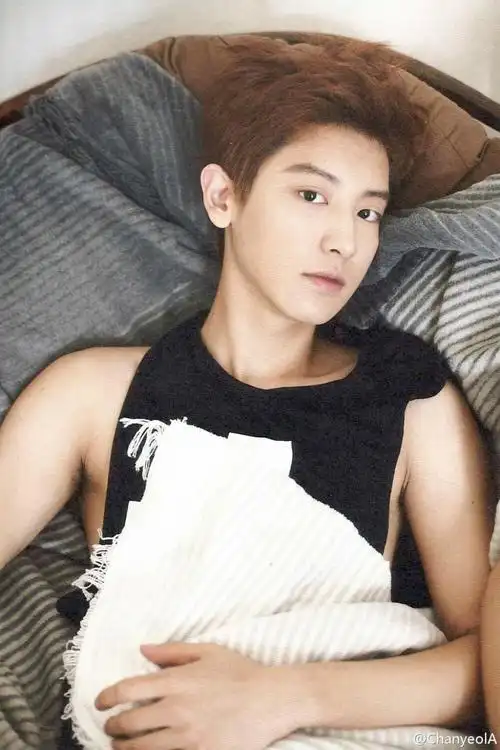 chanyeol 花美男 暖男 可爱 卖萌 卡哇伊 文艺 小清新 街拍 杂志 写真