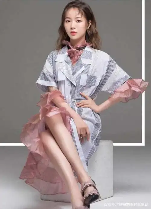 有一种好身材叫做赵尧珂,元宵节一身红出镜,美得让人流鼻血!