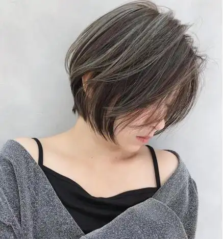 露耳短发与个性女孩发型特辑男孩风女生极短发型与您分享