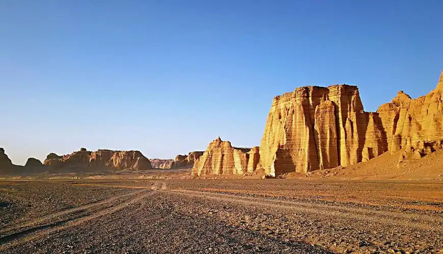 自然的力量 远古的魅力一一罗布泊无人区 《大海道印象》