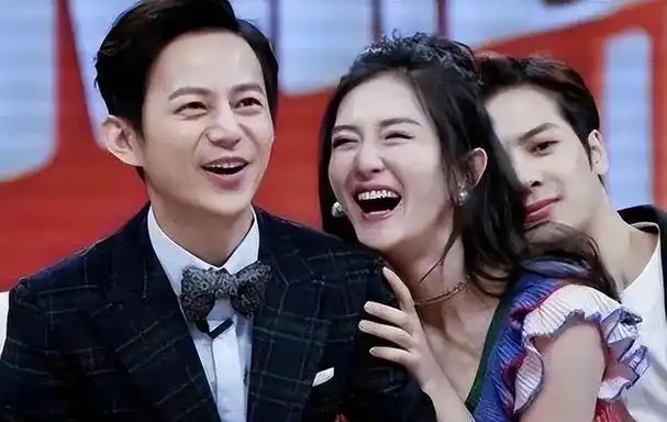 得罪章子怡的谢娜,终因她的"狂妄自大",彻底走向了"不归路"_人物资讯