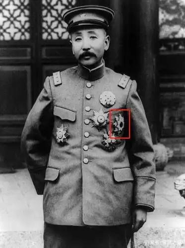 奉系军阀张作霖是乱世枭雄,他获得过哪些北洋政府颁发的勋章?