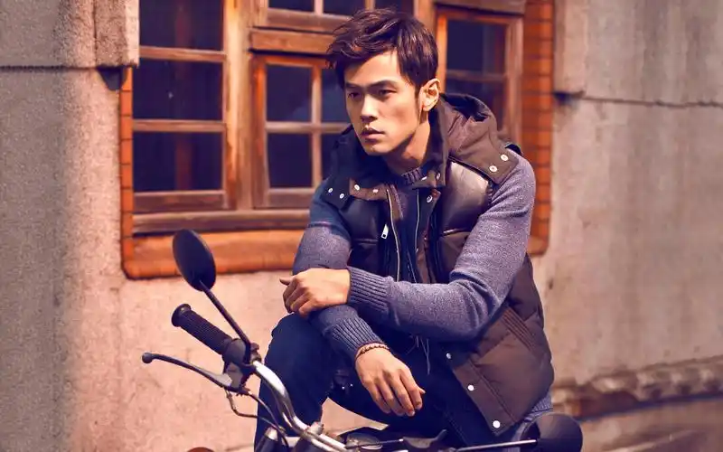 帅气周杰伦电脑壁纸_天王巨星周杰伦